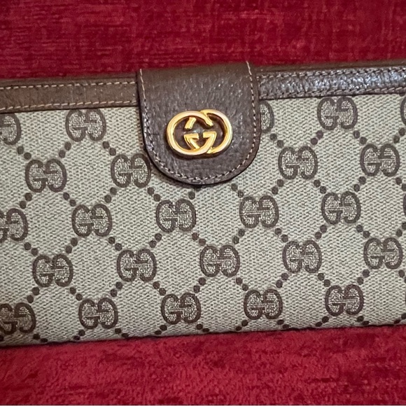 GUCCI AUTHENTIC GG MONOGRAM BIFOLD ENVELOPE WALLET. EUC. - Picture 1 of 11